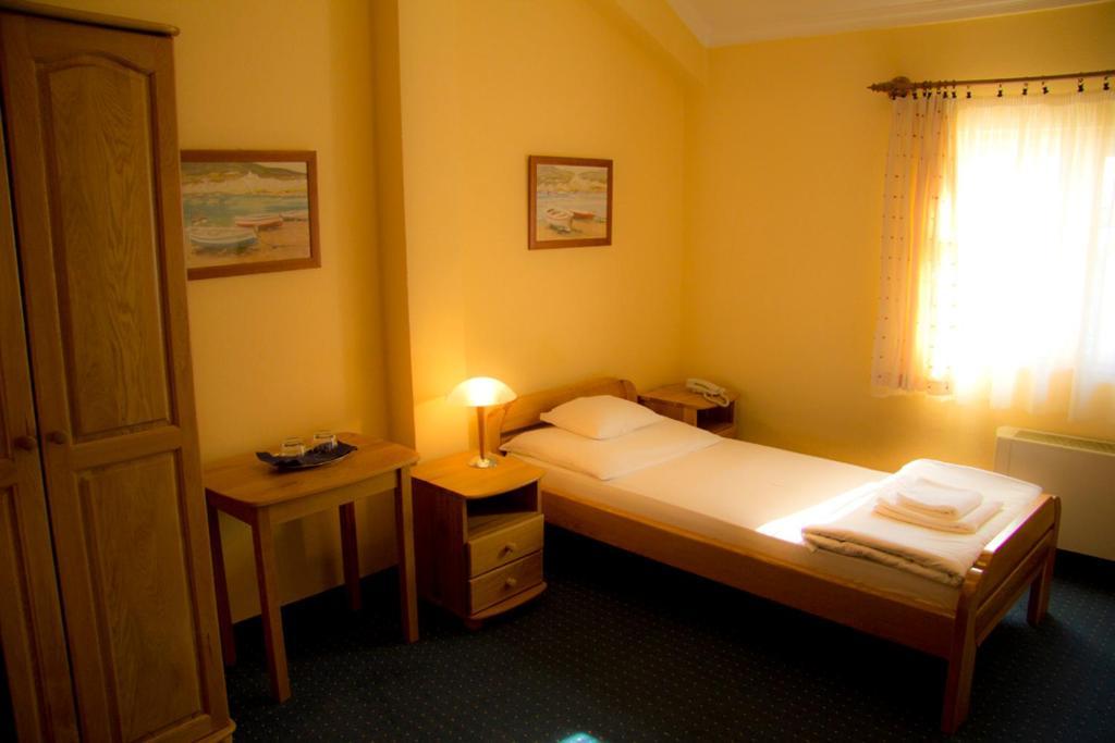 Nemethy Panzio Debrecen Room photo